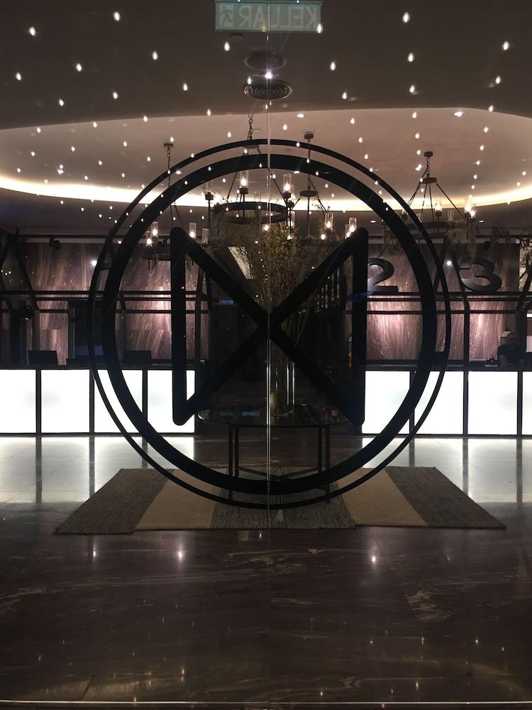 M Roof Hotel & Residences Ипох Экстерьер фото